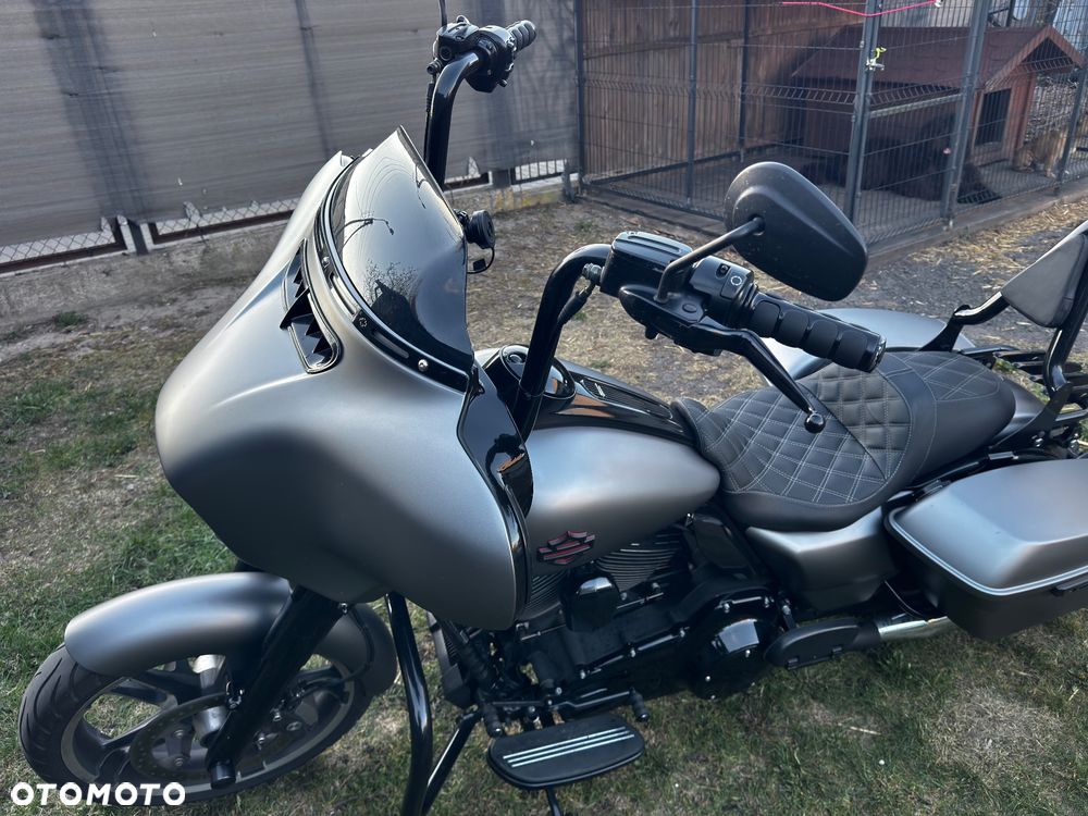 Harley-Davidson FLHXS Special - 13