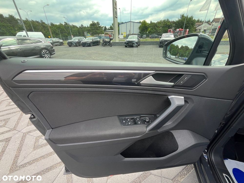 Volkswagen Tiguan - 13