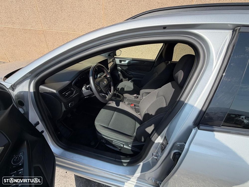 Ford Focus SW 1.0 EcoBoost MHEV ST-Line X - 15