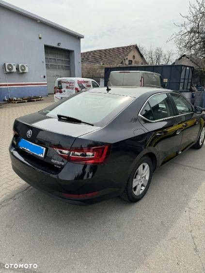 Skoda Superb 2.0 TDI 4x4 Ambition DSG - 1