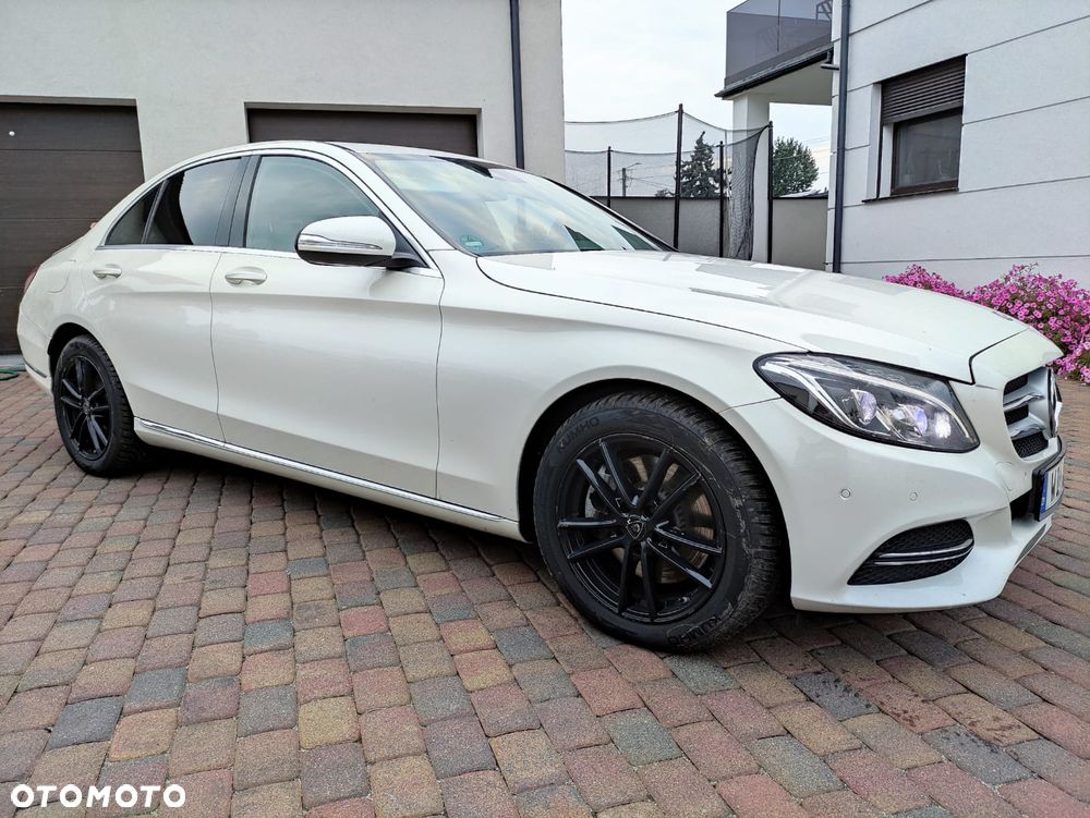 Mercedes-Benz Klasa C 300 BlueTEC Hybrid 7G-TRONIC Edition 1 - 2