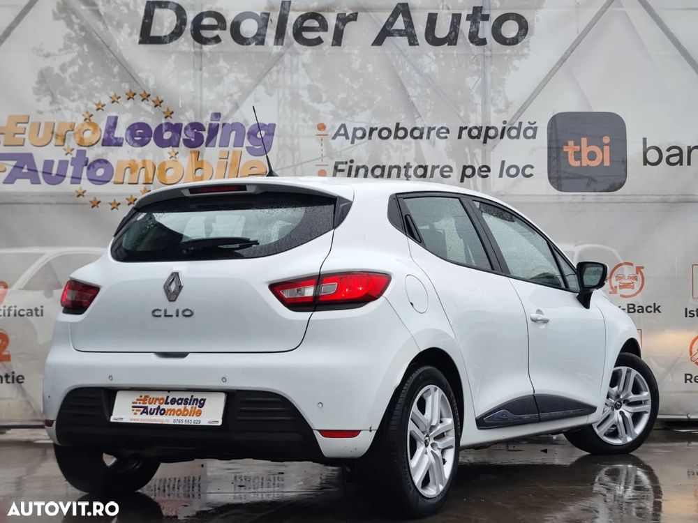 Renault Clio - 8