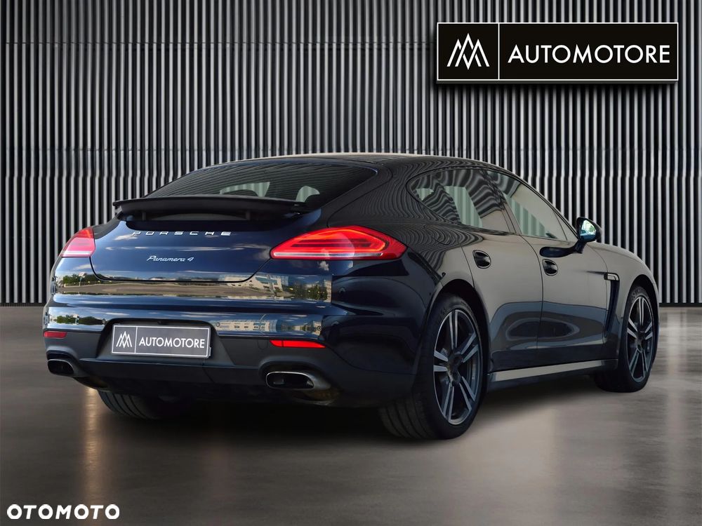 Porsche Panamera 4 - 9