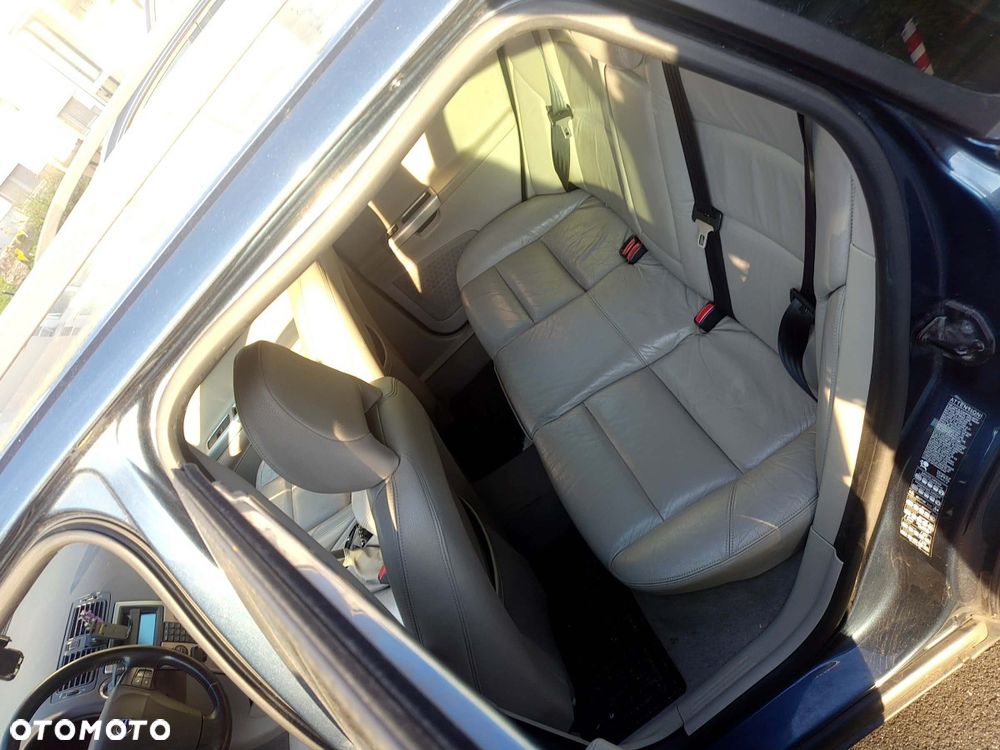Volvo V50 - 4