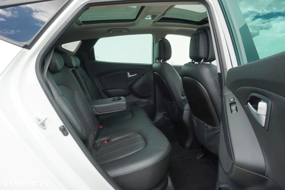 Hyundai ix35 2.0 CRDI 4WD Automatik Style - 10