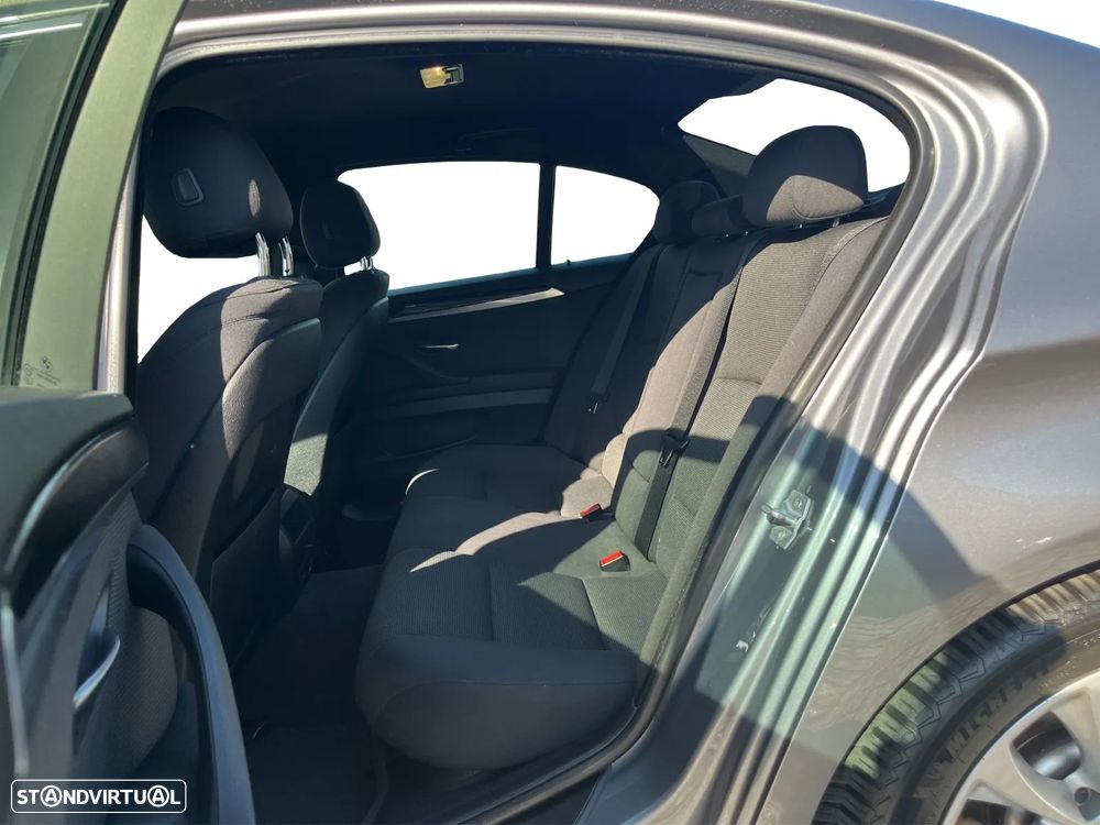 BMW 518 d Auto - 13