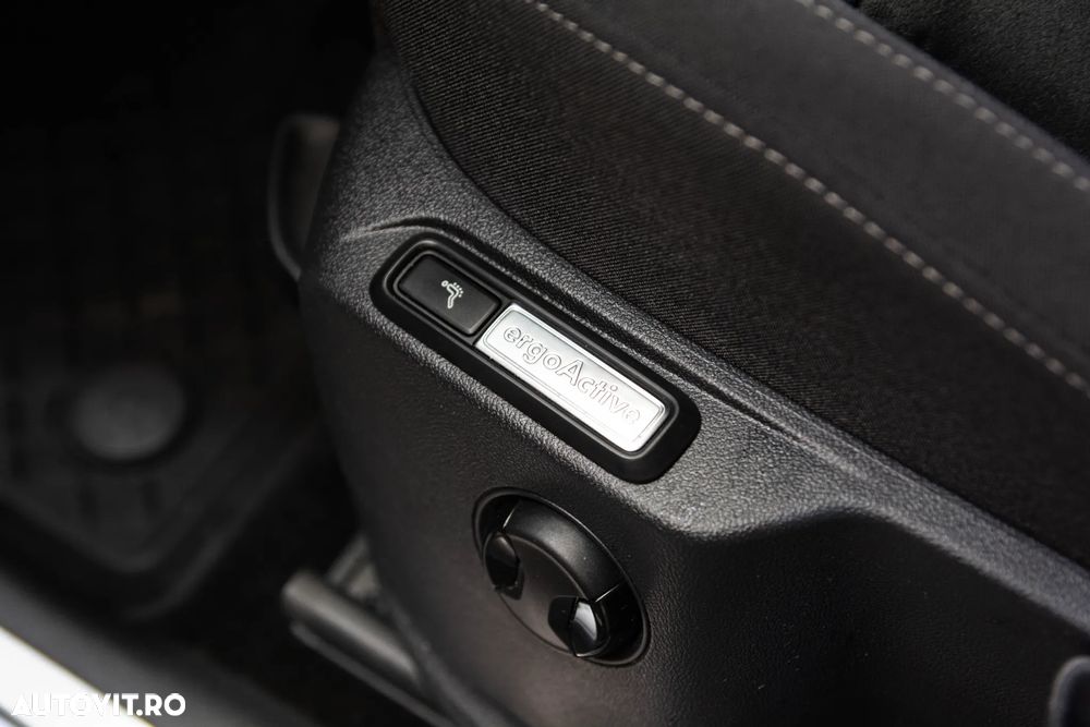 Volkswagen Tiguan 2.0 TDI SCR 4MOTION (BlueMotion Techn.) DSG Highline - 29