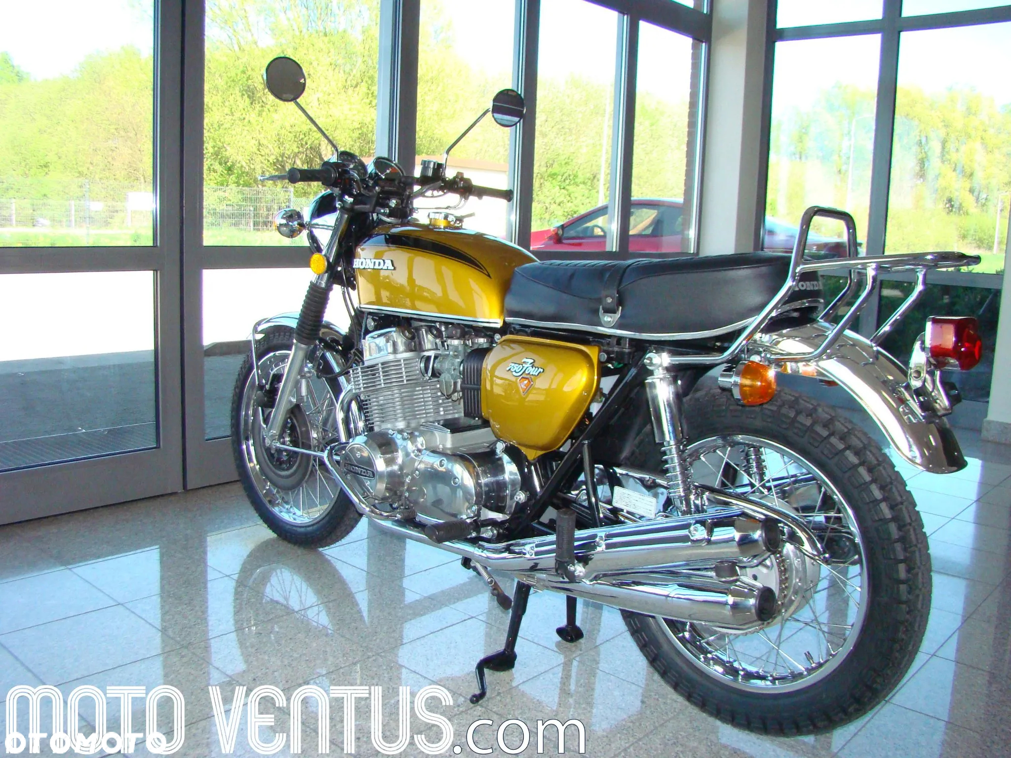 Honda CB - 4