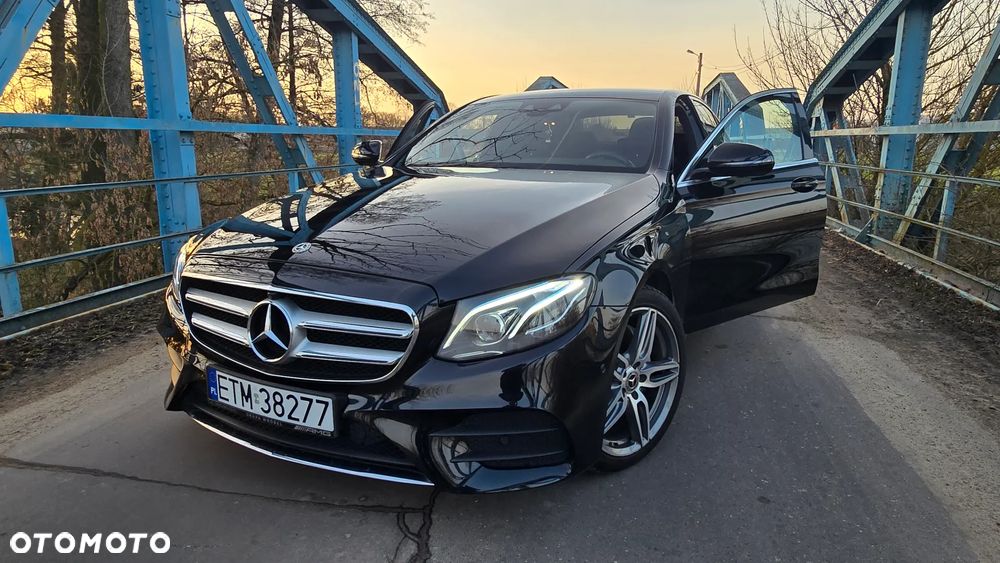 Mercedes-Benz Klasa E 220 d 4-Matic 9G-TRONIC - 17