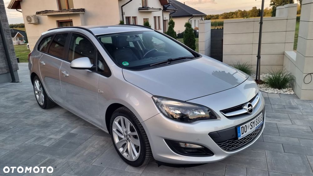 Opel Astra 1.4 T Cosmo - 12