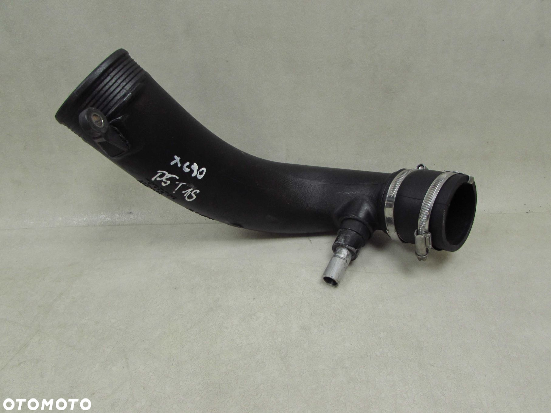 VOLVO XC90 2.4 D5 RURA PRZEWOD POWIETRZA DOLOT 30714480 30714479 06- - 3