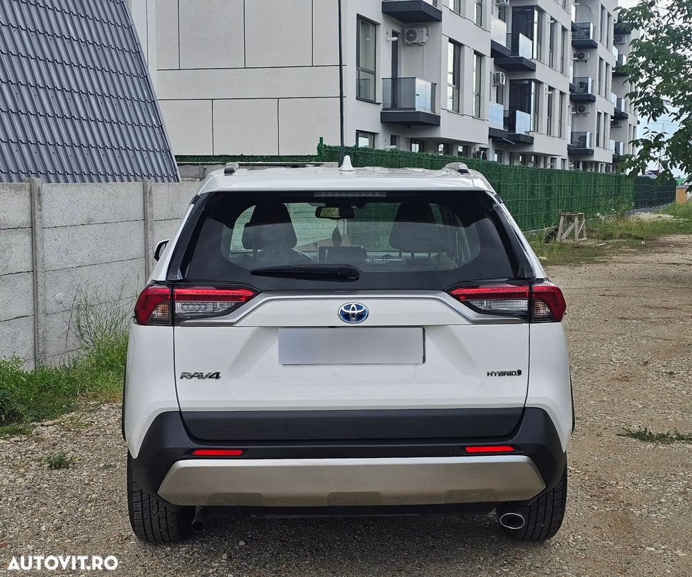 Toyota RAV4 - 5