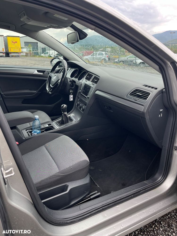 Volkswagen Golf 1.6 TDI DPF Trendline - 8