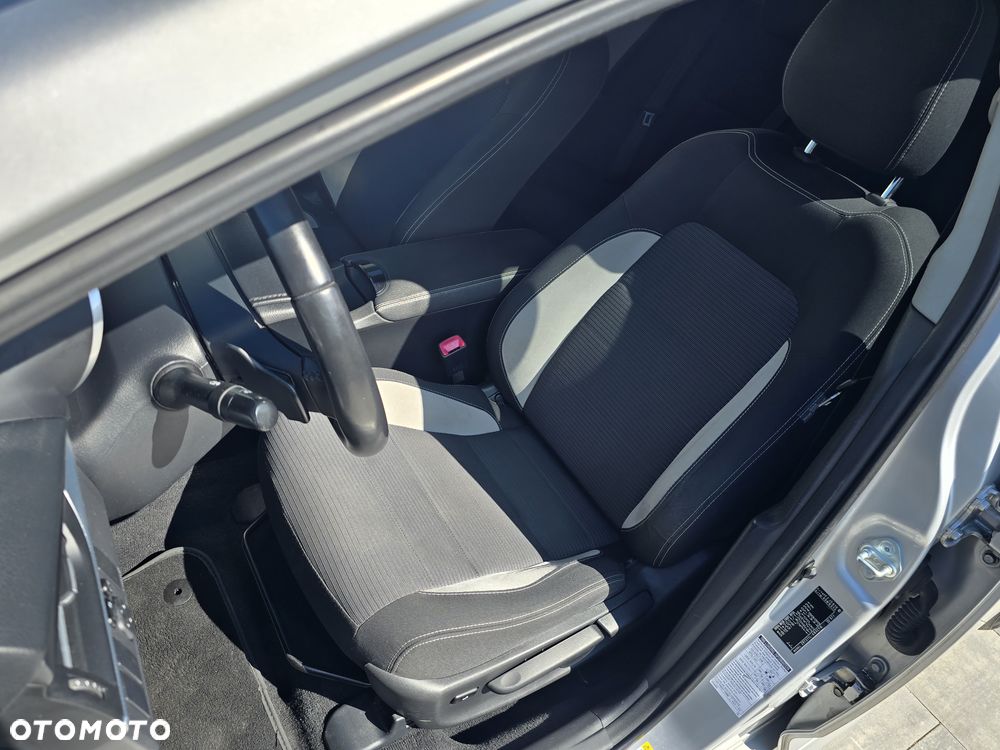 Toyota Avensis Touring Sports 1.8 Multidrive S Comfort - 16