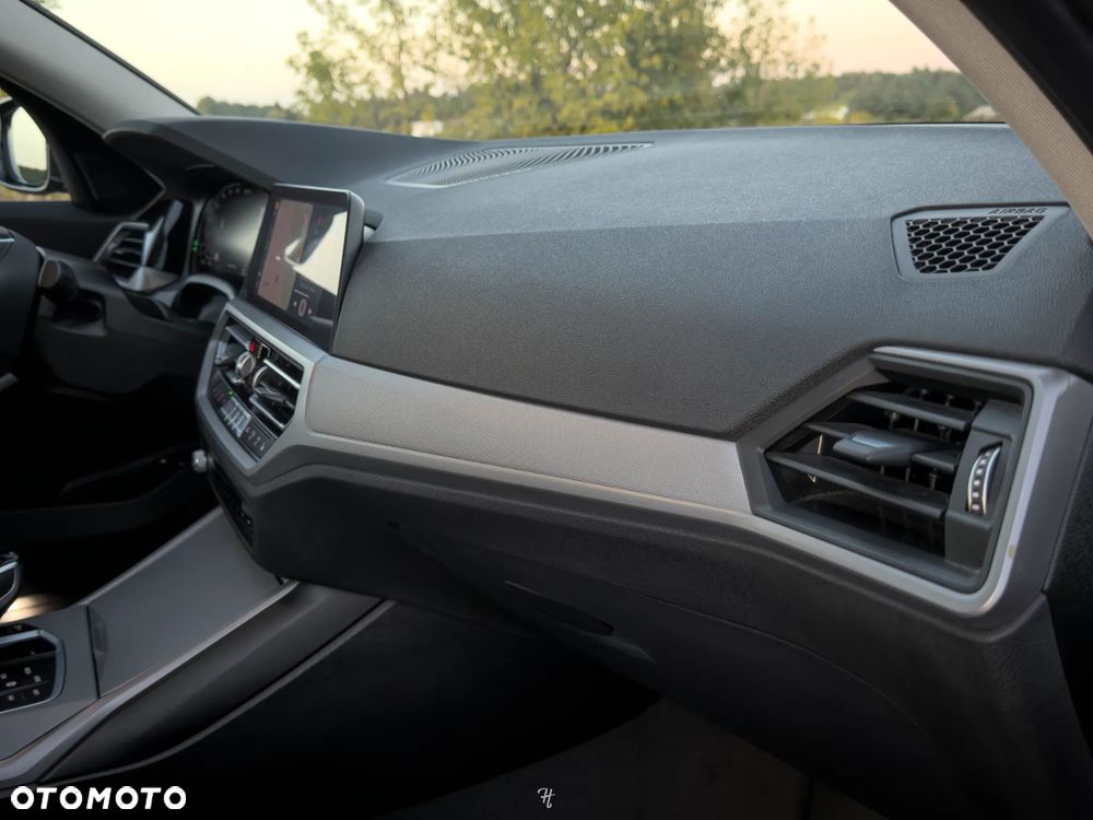 BMW Seria 3 330e Advantage sport - 28