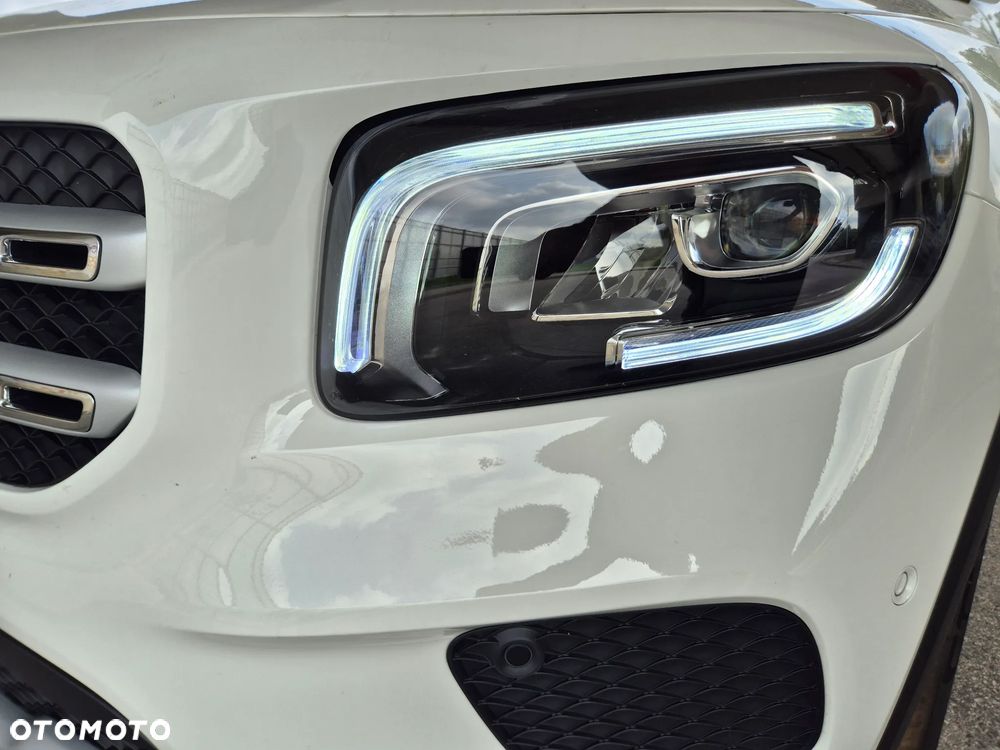 Mercedes-Benz GLB 200 7G-DCT - 25