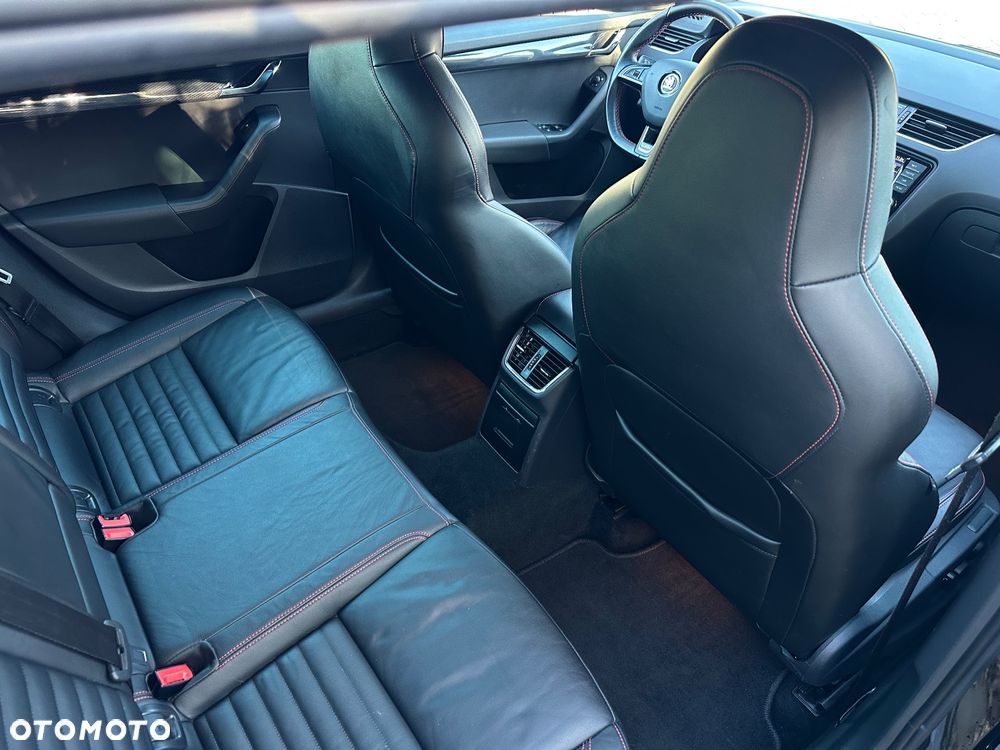 Skoda Octavia 2.0 TDI (Green tec) DSG RS - 30