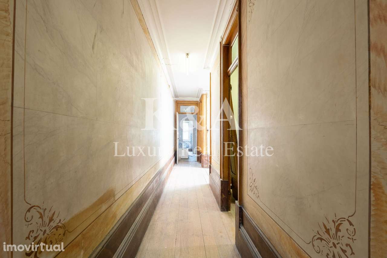 Moradia para recuperar na zona de Serralves. - Grande imagem: 5/13