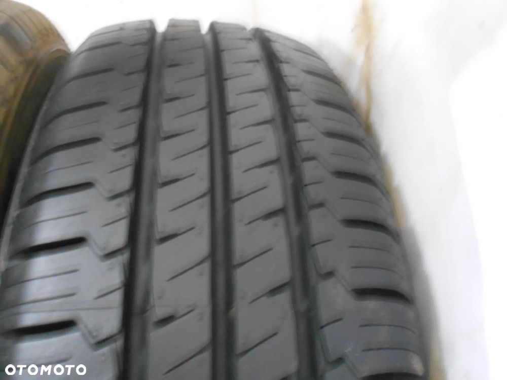 OPONY 195/70R15C HANKOOK VANTRA LT DOT 1817 / 1214 9MM - 4