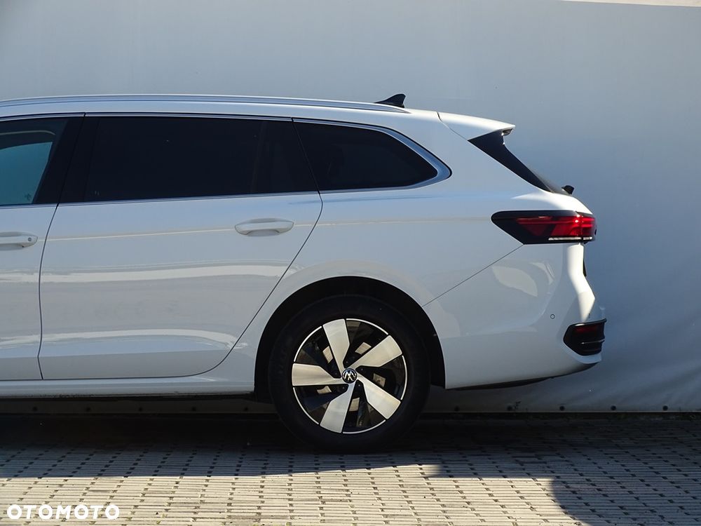 Volkswagen Passat 2.0 TDI SCR Style DSG - 3