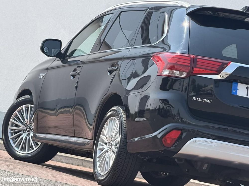 Mitsubishi Outlander 2.0 Instyle Navi - 37