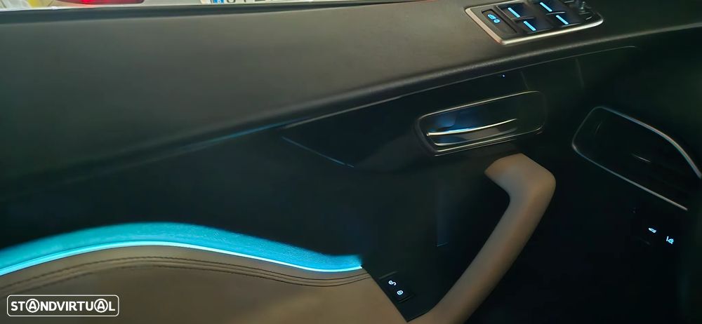 Jaguar F-Pace 2.0 i4D Prestige AWD Aut. - 33