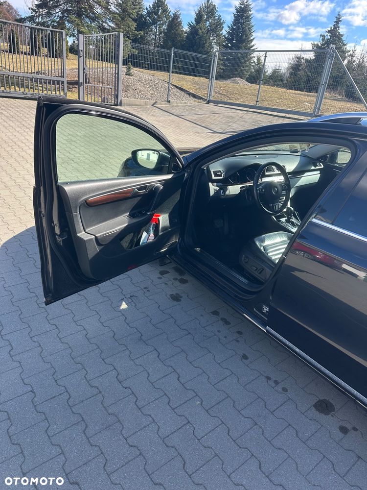 Volkswagen Passat 2.0 TDI 4Mot Highline DSG - 13