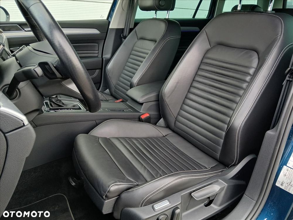 Volkswagen Passat - 10