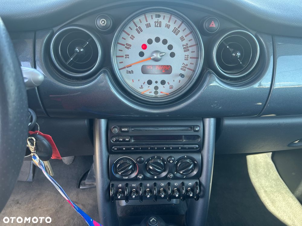 MINI Cooper Standard - 14