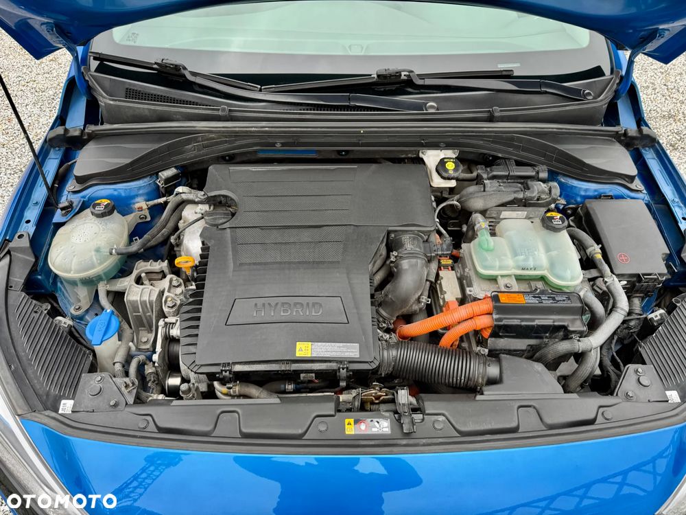 Hyundai IONIQ Hybrid Premium - 38