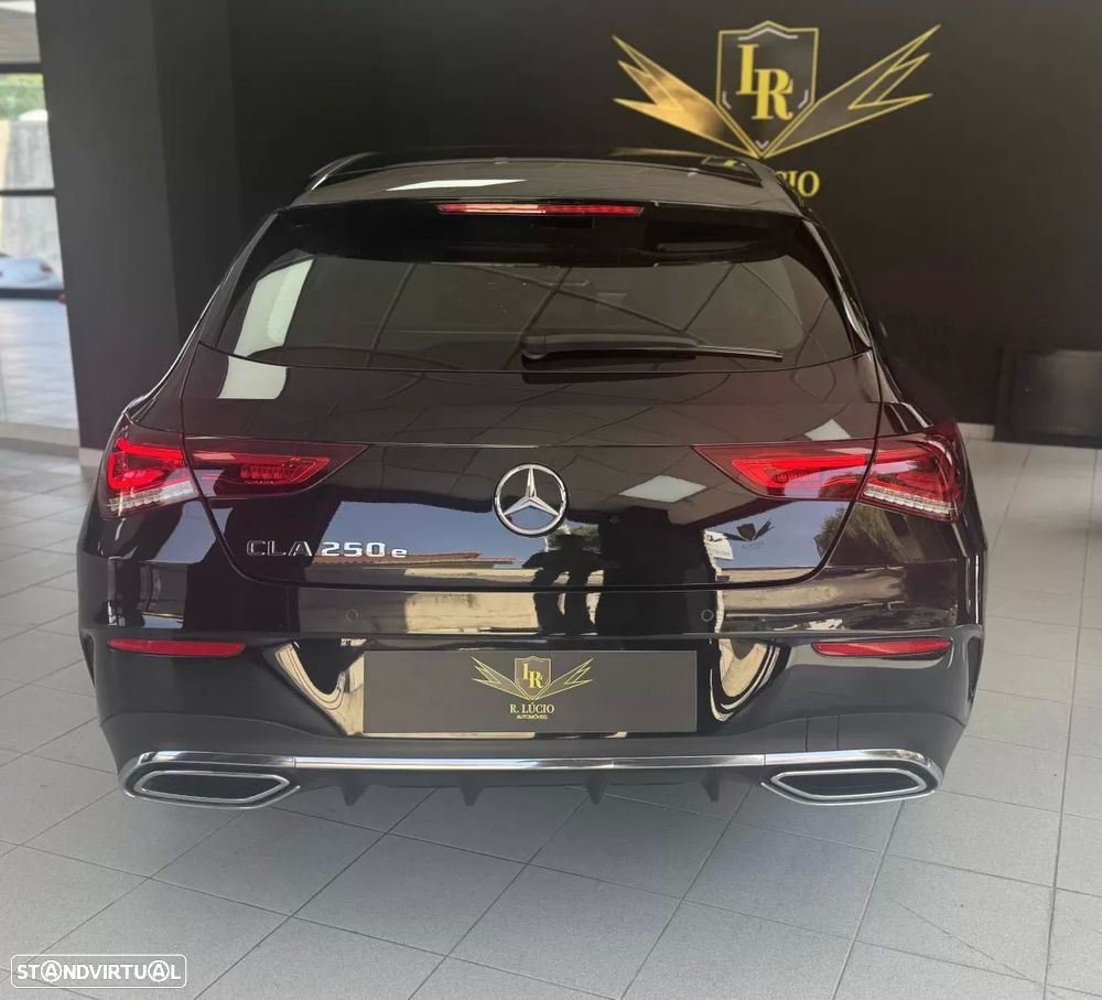 Mercedes-Benz CLA 250 e Shooting Brake AMG Line - 30