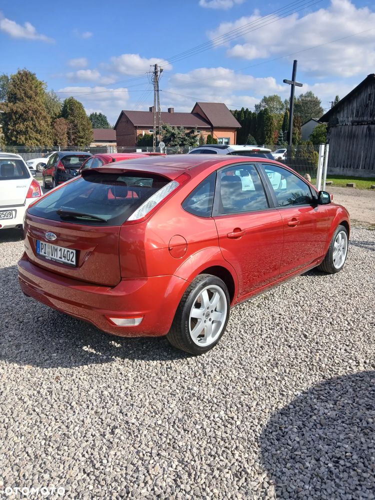 Ford Focus - 11