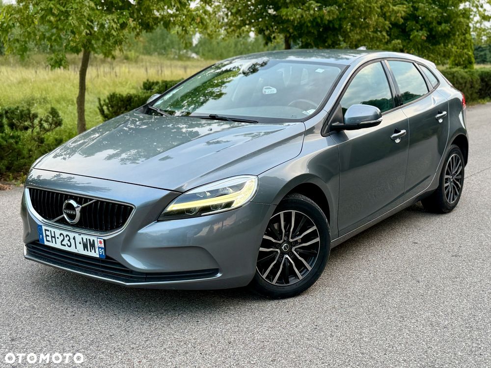 Volvo V40 D2 Drive-E Momentum - 10