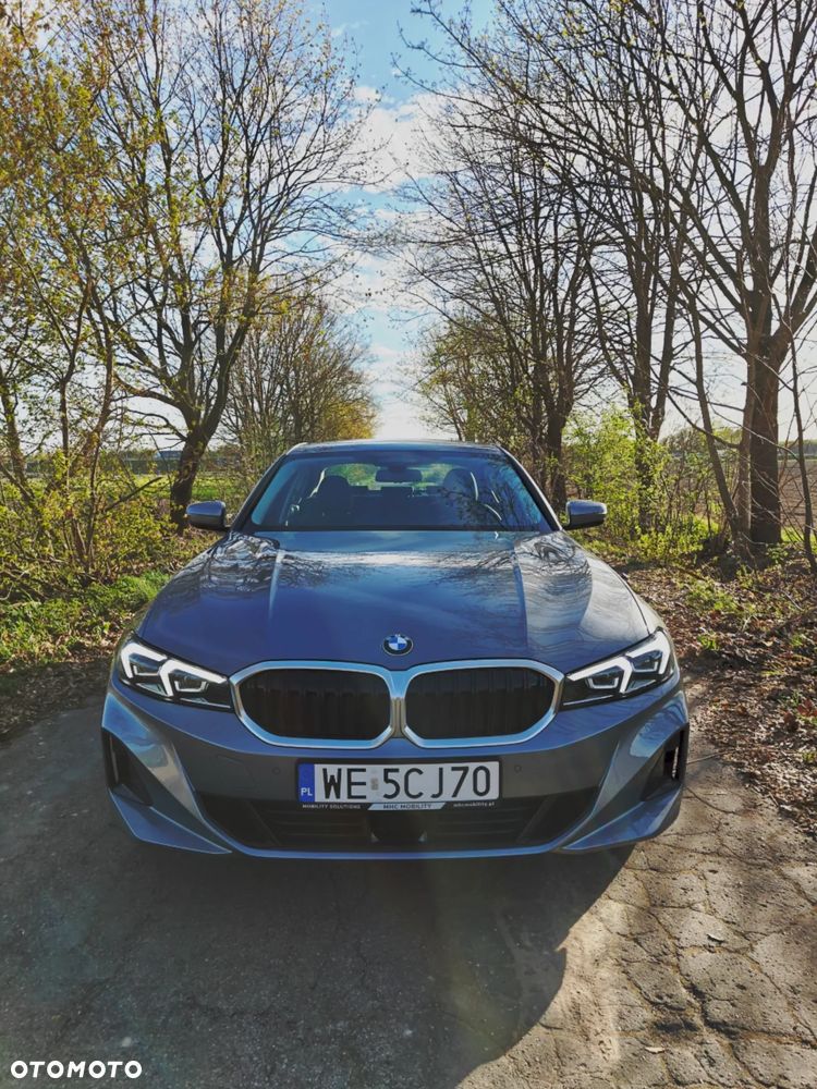 BMW Seria 3 320d xDrive mHEV - 1