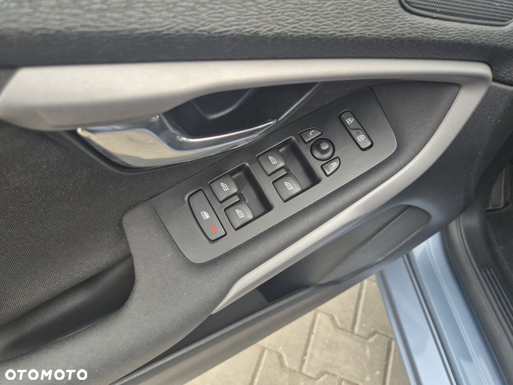 Volvo V40 - 19