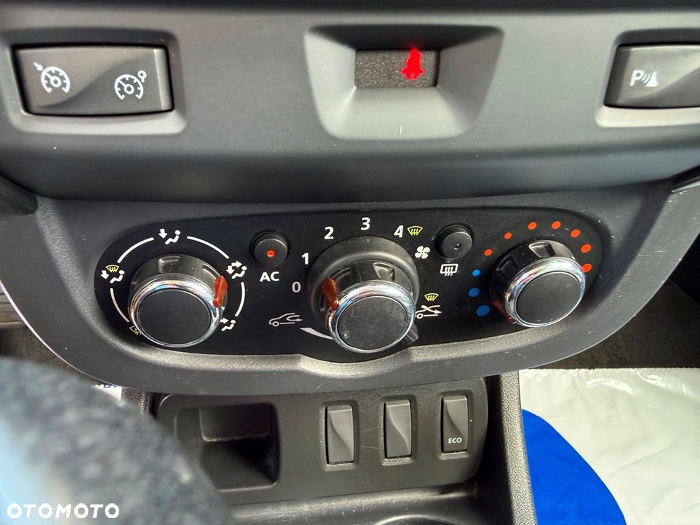 Dacia Duster 1.2 TCe Celebration - 35