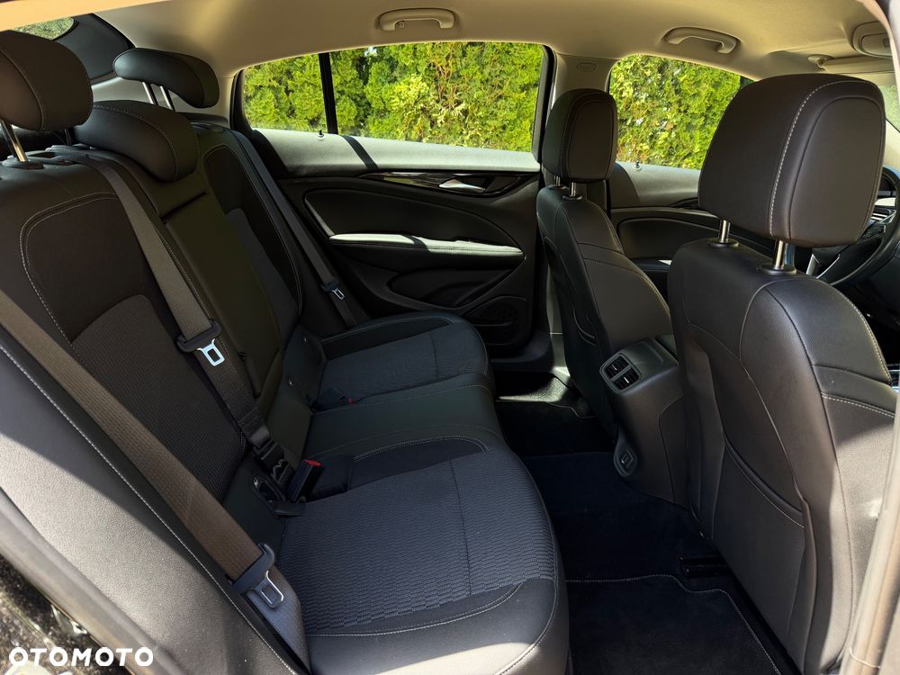 Opel Insignia 2.0 T Business Elegance S&S - 15