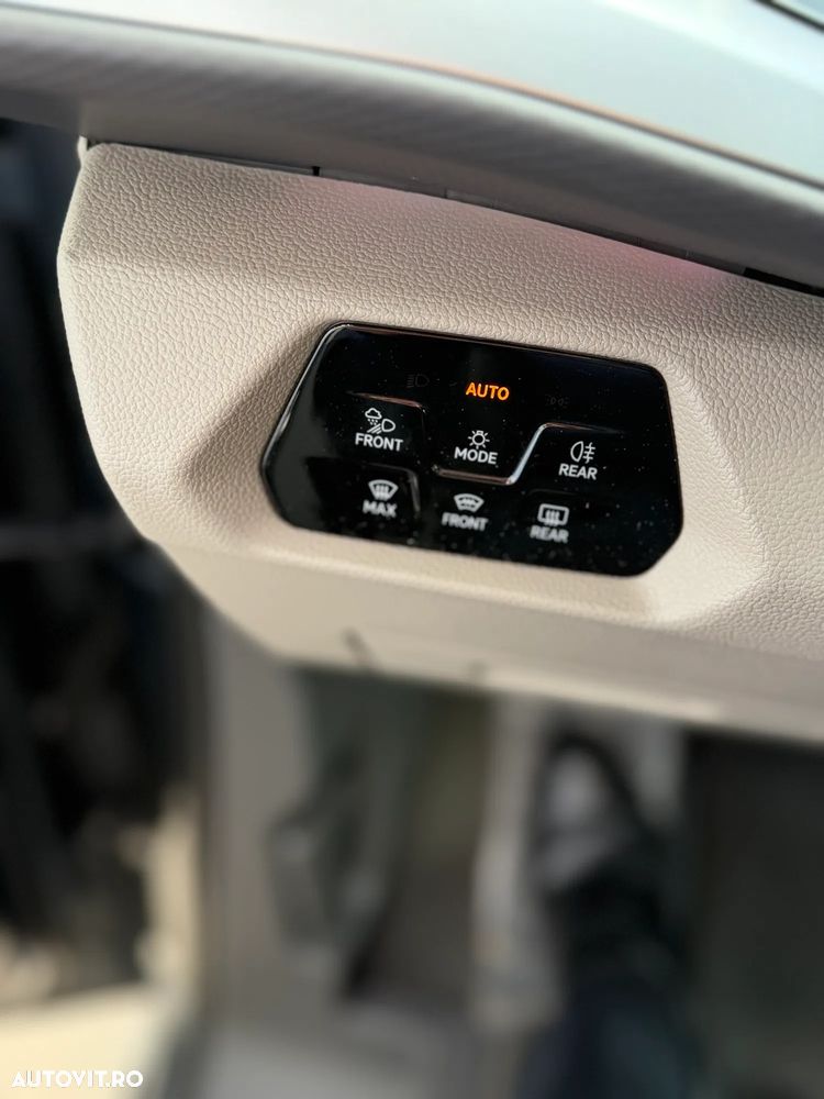 Volkswagen Multivan 2.0 TDI DSG 110KW Style - 10