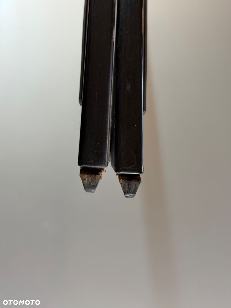 Hokej listwy pod lampy e39 475 blacksaphire ładne całe pod kolor ! - 3