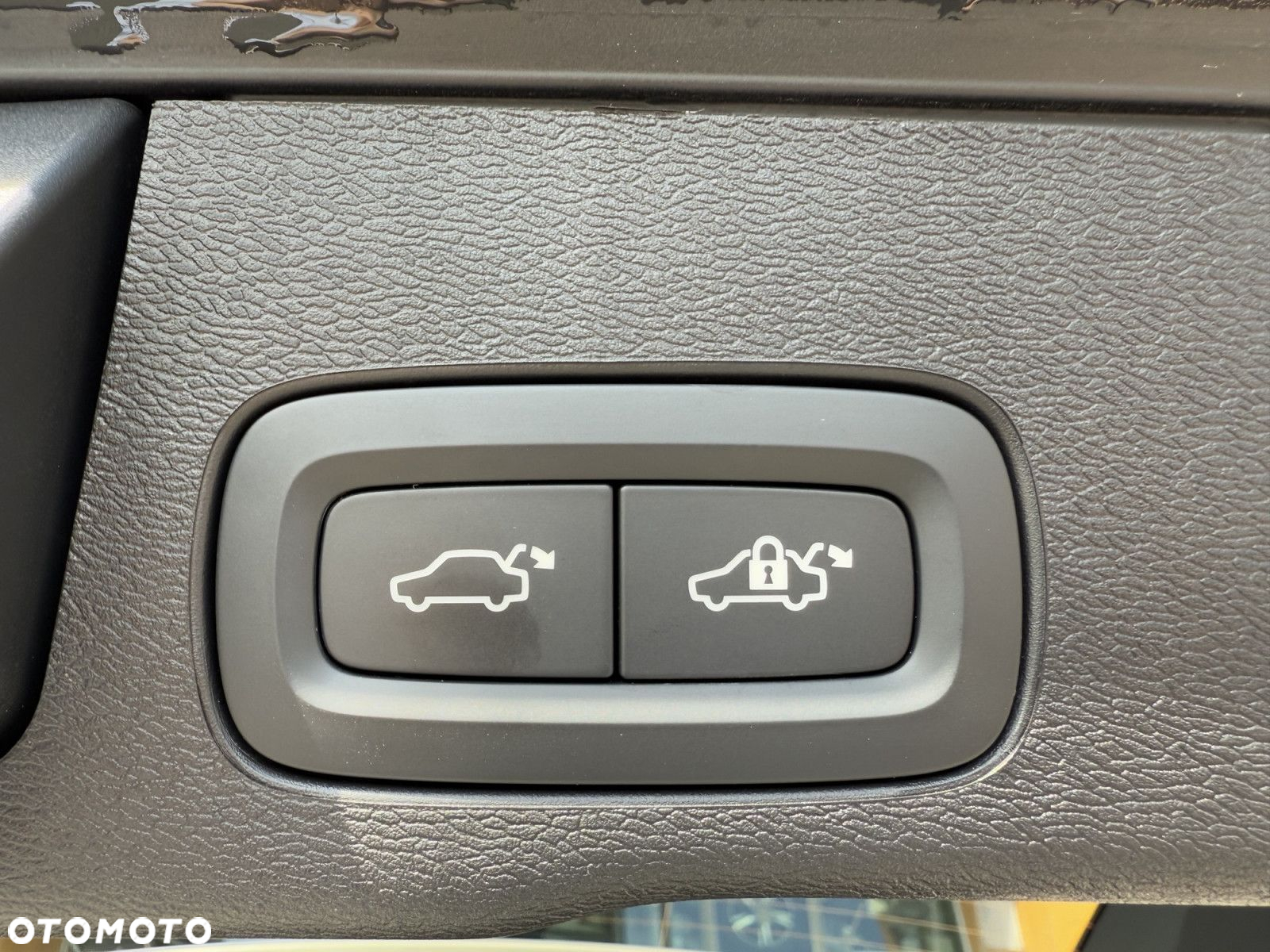 Volvo XC 60 - 8