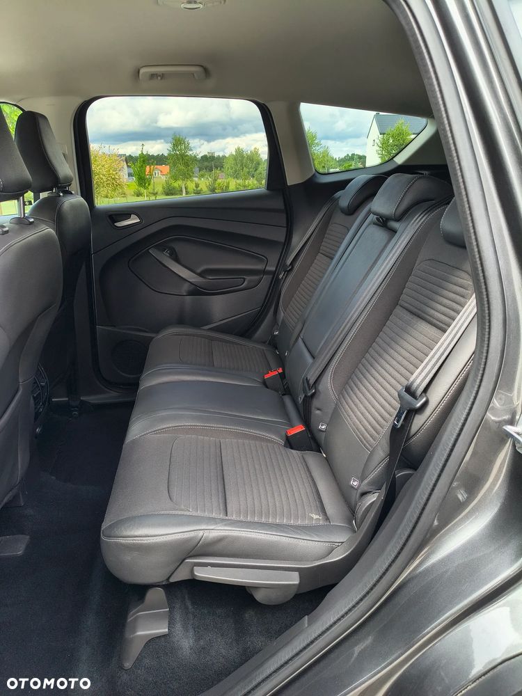 Ford Kuga 2.0 TDCi 2x4 Business Edition - 12