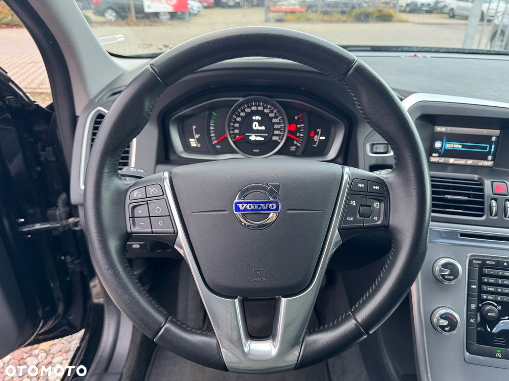 Volvo XC 60 D4 Momentum - 30