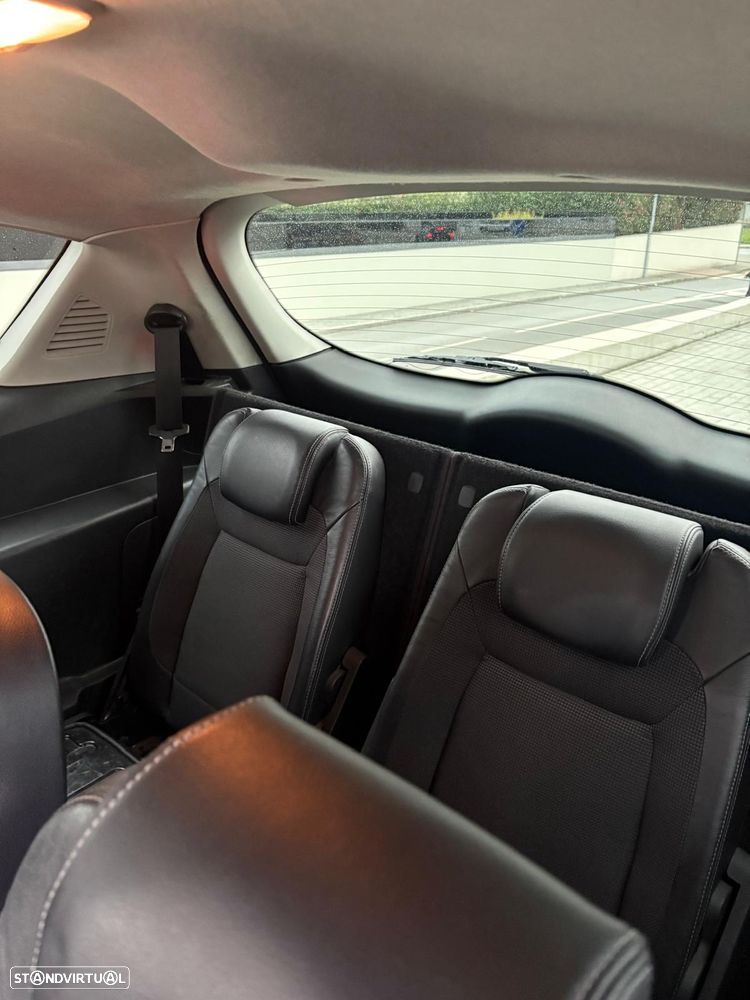 Ford S-Max 2.0 TDCi Titanium 7L - 8