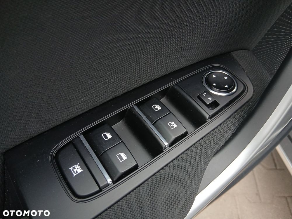 Kia XCeed 1.6 T-GDI M DCT - 38