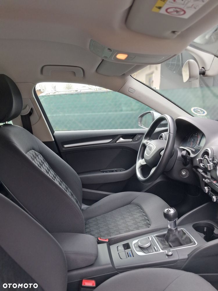 Audi A3 Sportback 2.0 TDI - 3