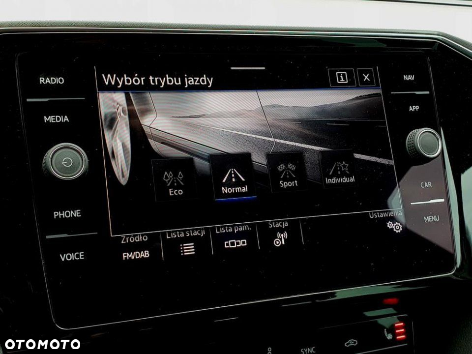Volkswagen Passat - 27