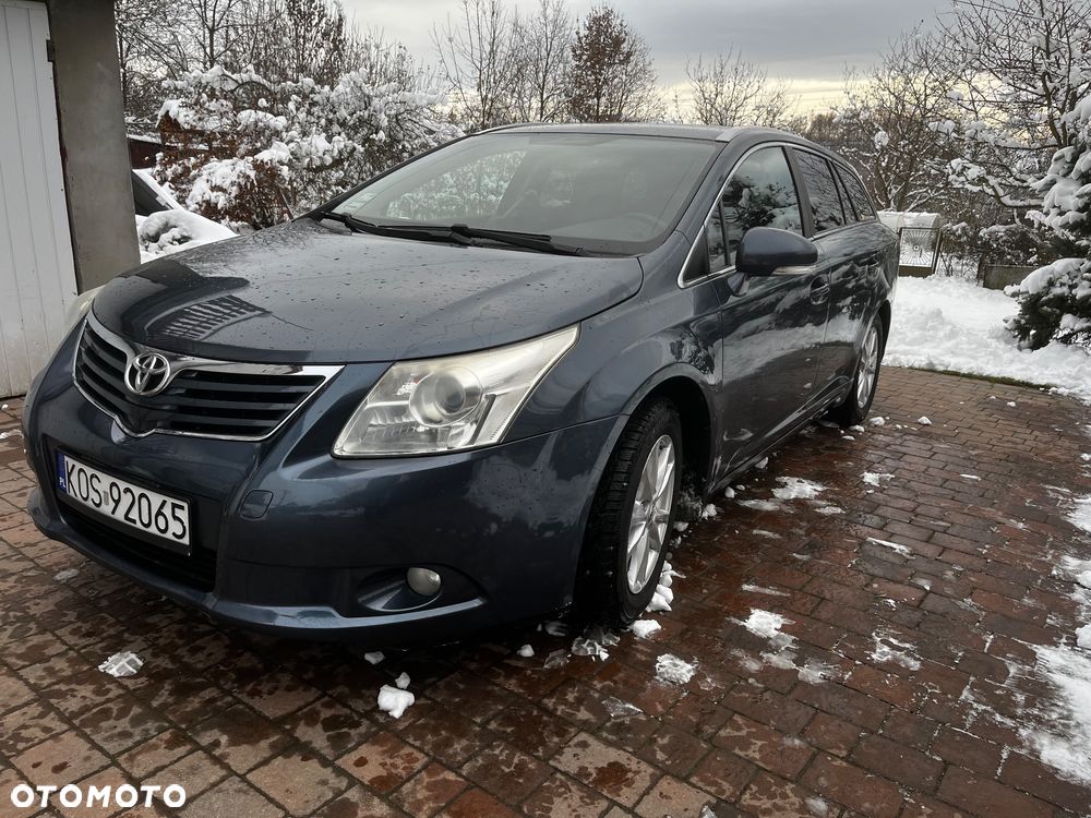 Toyota Avensis 1.8 Comfort - 3