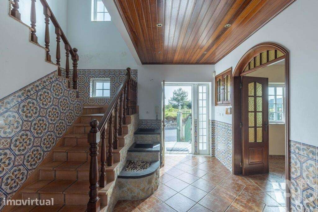 Moradia em banda T3 em Sintra de 265,35 m2 - Grande imagem: 3/38