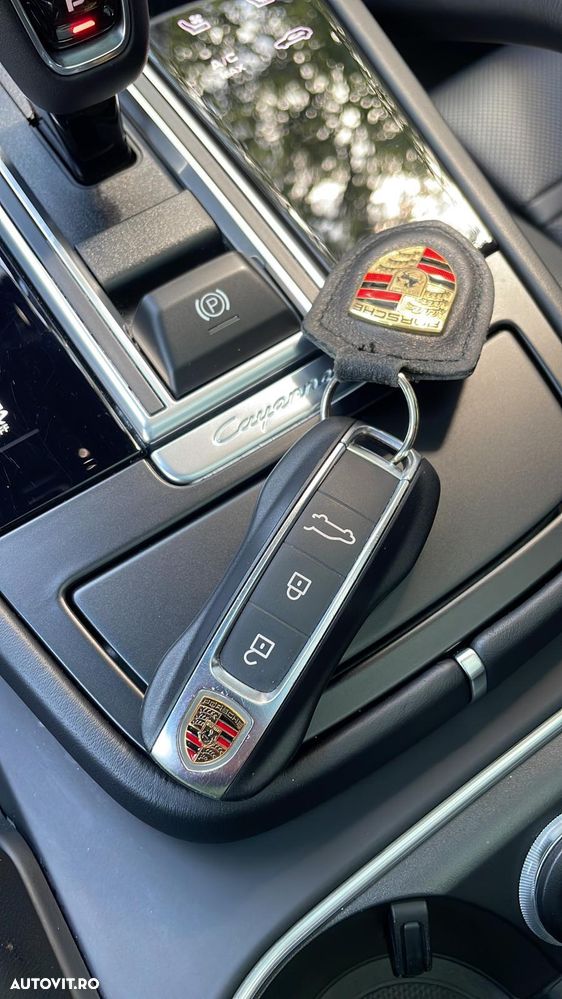 Porsche Cayenne S - 8