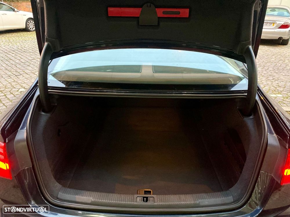 Audi A6 2.0 TDI Business Line Multitronic - 33